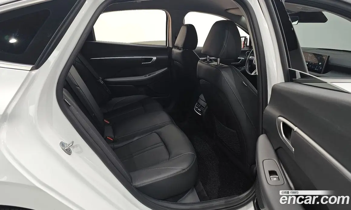 Hyundai Sonata 2025 2.0 автомат (гидро), фото 16