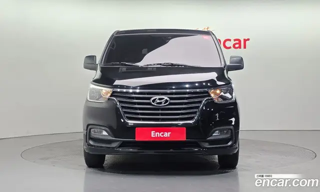 Hyundai Starex 2018 2.5 автомат (гидро), миниатюра 3
