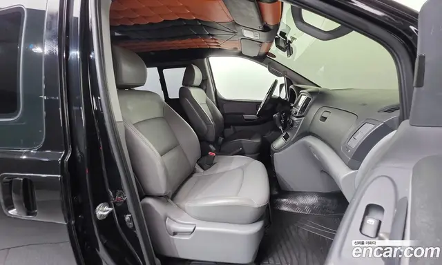 Hyundai Starex 2018 2.5 автомат (гидро), миниатюра 10