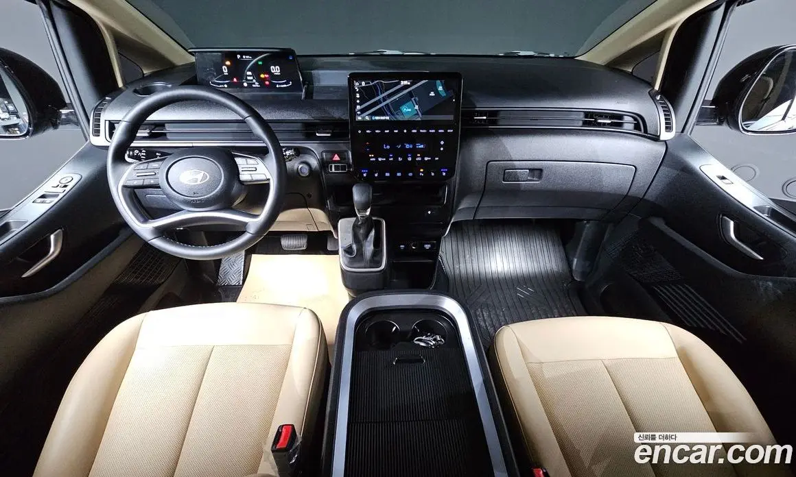 Hyundai Staria 2025 2.2 автомат (гидро), фото 7