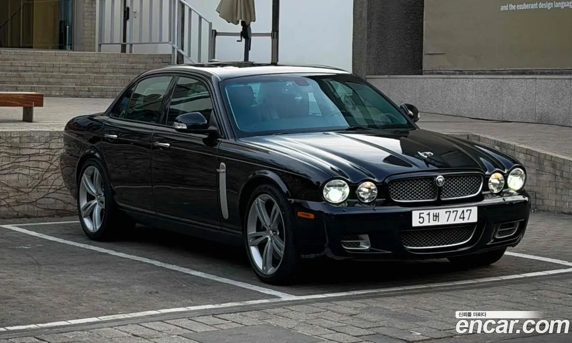 Jaguar XJR 2008 4.2 автомат (гидро), фото 1 Jaguar XJR 2008 4.2 автомат (гидро), фото 1