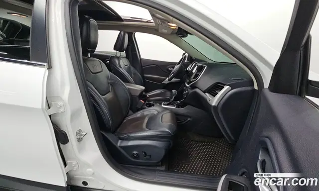 Jeep Cherokee 2017 2.2 автомат (гидро), миниатюра 11