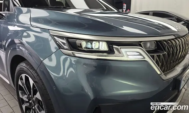 Kia Carnival 2022 2.2 автомат (гидро), миниатюра 8
