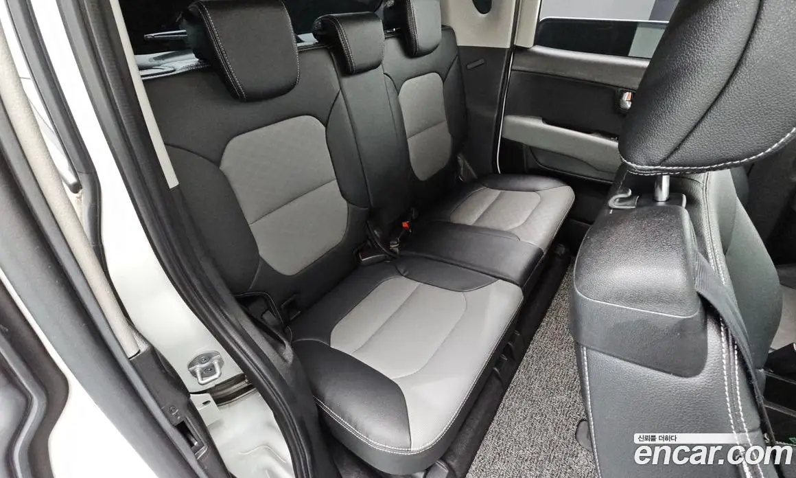 Kia Ray 2021 1.0 автомат (гидро), фото 16