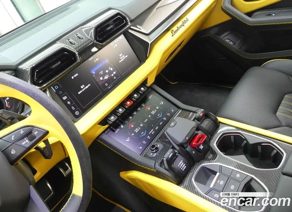 Lamborghini Urus 2025 4.0 автомат (гидро), фото 14 Lamborghini Urus 2025 4.0 автомат (гидро), фото 14