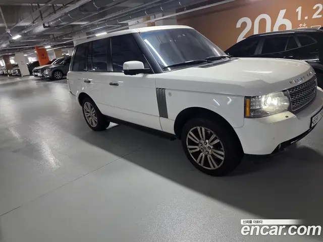 Land Rover Range Rover 2010 3.6 автомат (гидро), миниатюра 3