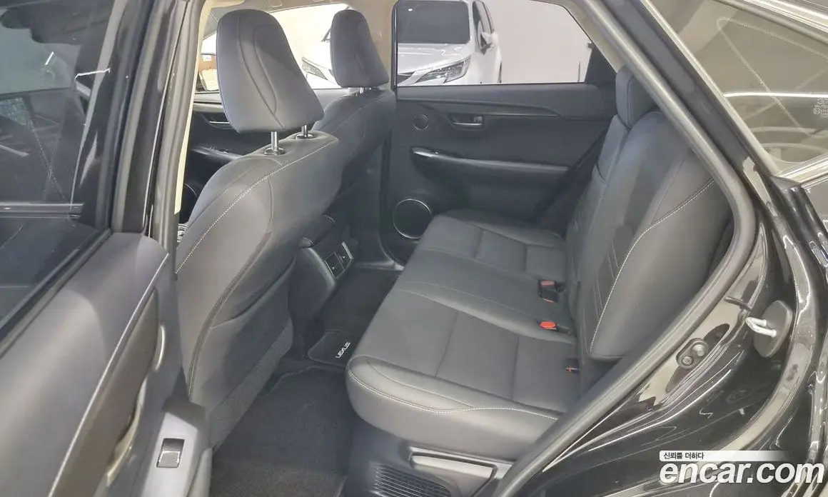 Lexus NX 2021 2.5 автомат (вариатор), фото 11 Lexus NX 2021 2.5 автомат (вариатор), фото 11