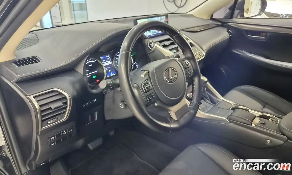 Lexus NX 2021 2.5 автомат (вариатор), фото 13 Lexus NX 2021 2.5 автомат (вариатор), фото 13