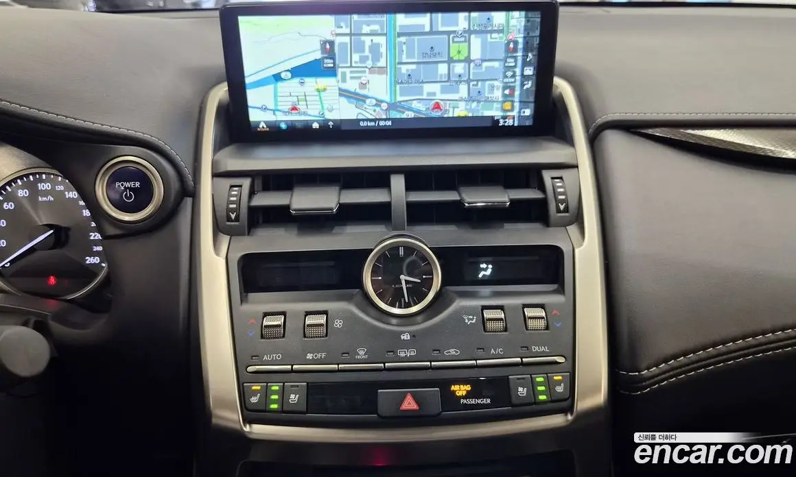 Lexus NX 2021 2.5 автомат (вариатор), фото 14 Lexus NX 2021 2.5 автомат (вариатор), фото 14