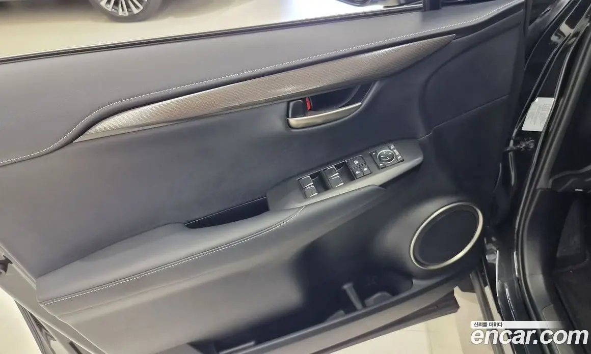 Lexus NX 2021 2.5 автомат (вариатор), фото 16 Lexus NX 2021 2.5 автомат (вариатор), фото 16