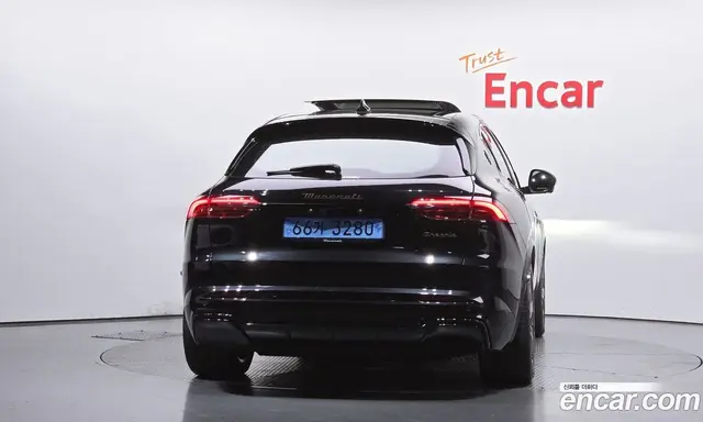 Maserati Grecale 2025 0.3 автомат (гидро), миниатюра 3 Maserati Grecale 2025 0.3 автомат (гидро), миниатюра 3