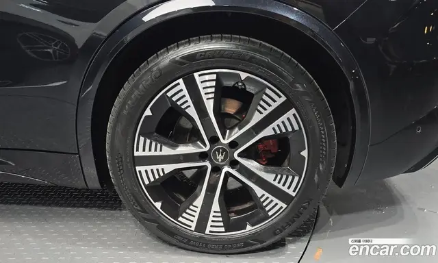 Maserati Grecale 2025 0.3 автомат (гидро), миниатюра 6 Maserati Grecale 2025 0.3 автомат (гидро), миниатюра 6