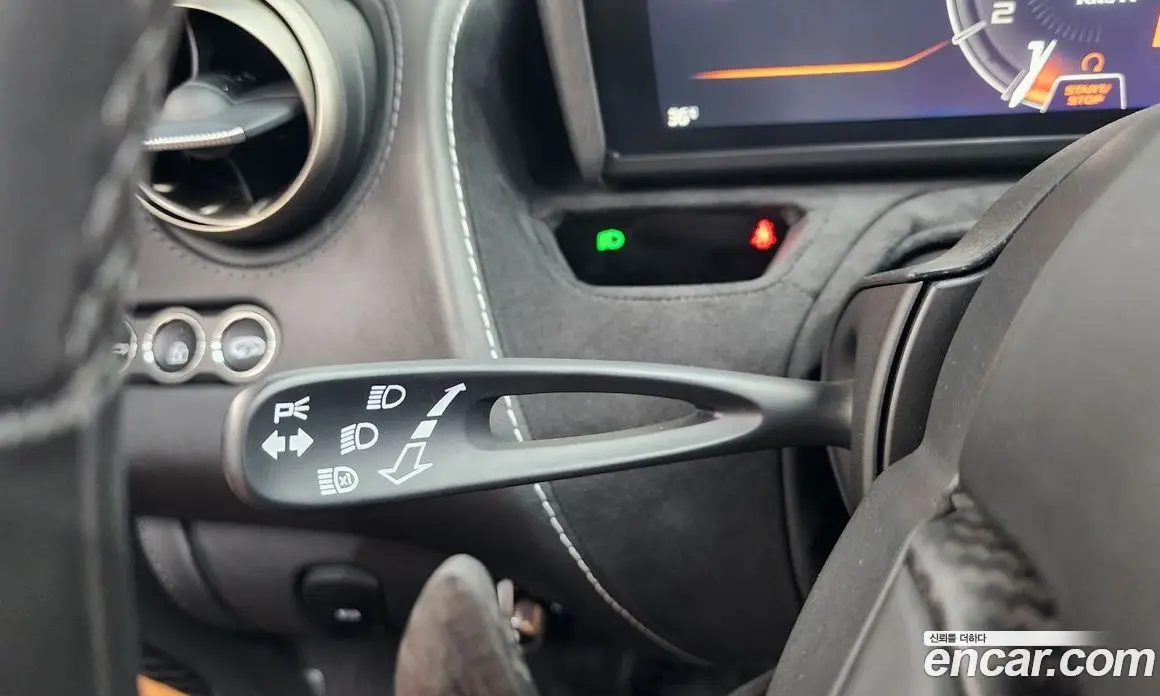 McLaren 720S 2020 4.0 автомат (гидро), фото 27 McLaren 720S 2020 4.0 автомат (гидро), фото 27