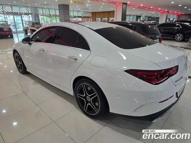 Mercedes-Benz CLA-Class 2023 2.0 автомат (гидро), миниатюра 2