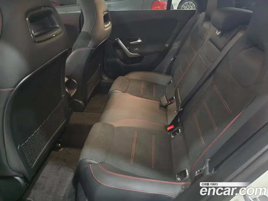 Mercedes-Benz CLA-Class 2023 2.0 автомат (гидро), фото 12