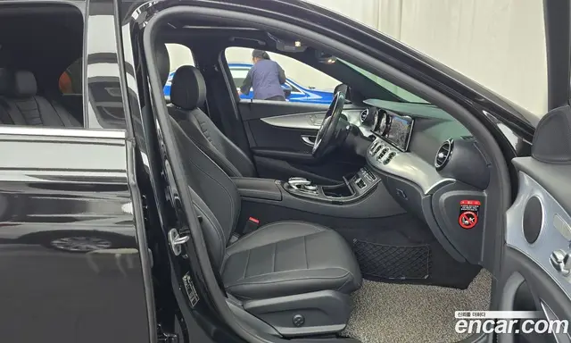 Mercedes-Benz E-Class 2019 2.0 автомат (гидро), миниатюра 11