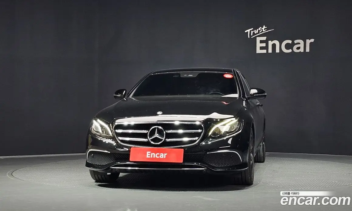 Mercedes-Benz E-Class 2019 2.0 автомат (гидро), фото 3