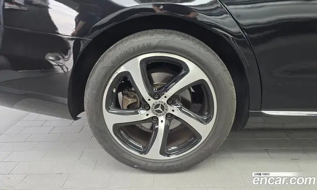 Mercedes-Benz E-Class 2019 2.0 автомат (гидро), миниатюра 5