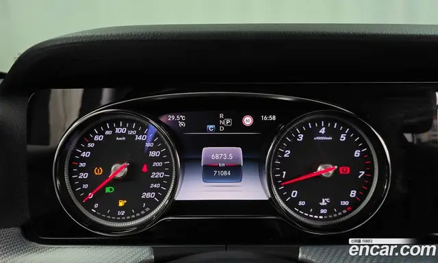 Mercedes-Benz E-Class 2019 2.0 автомат (гидро), миниатюра 8