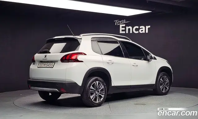 Peugeot 2008 2019 1.5 автомат (гидро), миниатюра 2