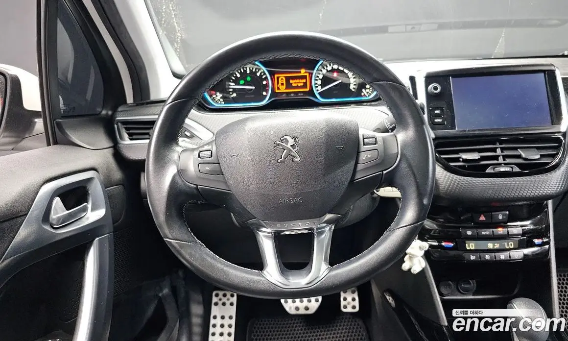 Peugeot 2008 2019 1.5 автомат (гидро), фото 12