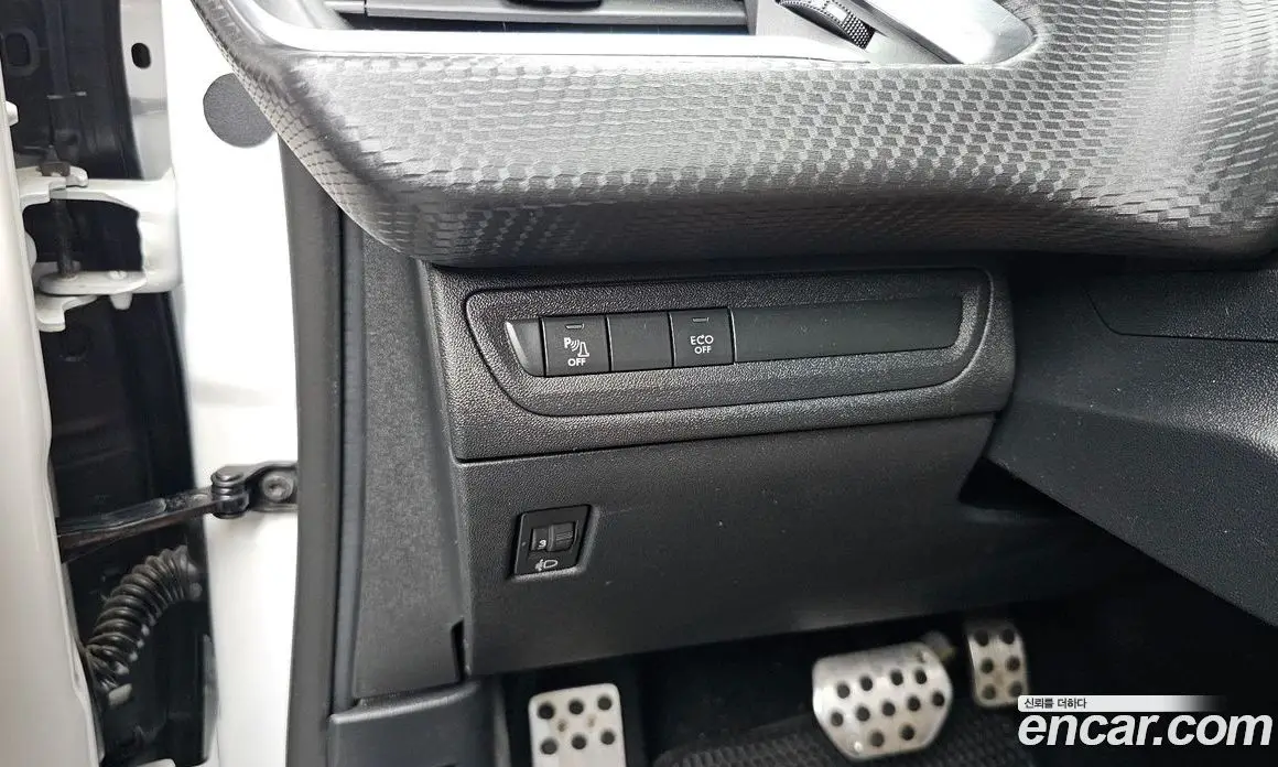 Peugeot 2008 2019 1.5 автомат (гидро), фото 19