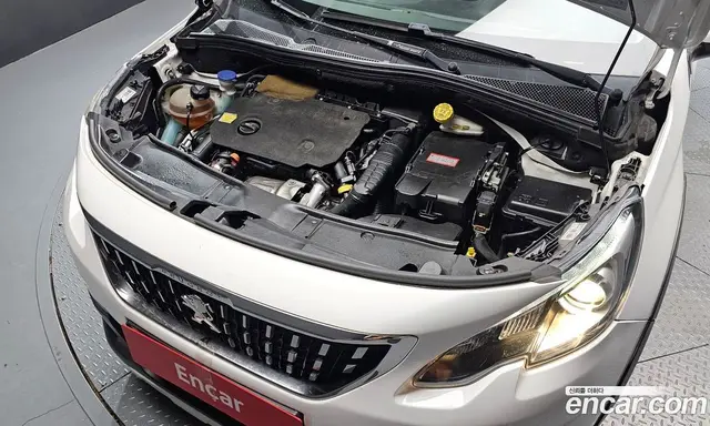 Peugeot 2008 2019 1.5 автомат (гидро), миниатюра 6