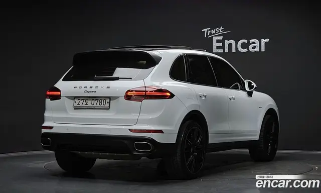 Porsche Cayenne 2016 3.0 автомат (гидро), миниатюра 2