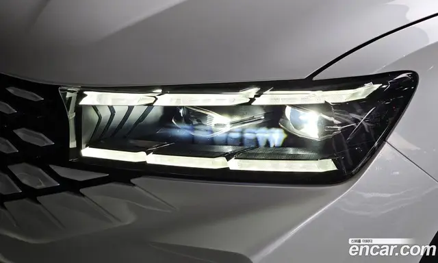 Renault (Samsung) Grand Koleos 2024 1.5 автомат (гидро), миниатюра 8