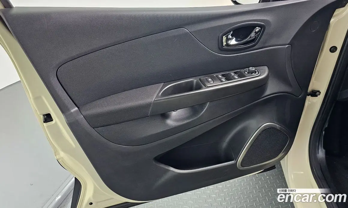 Renault (Samsung) QM3 2016 1.5 автомат (гидро), фото 14