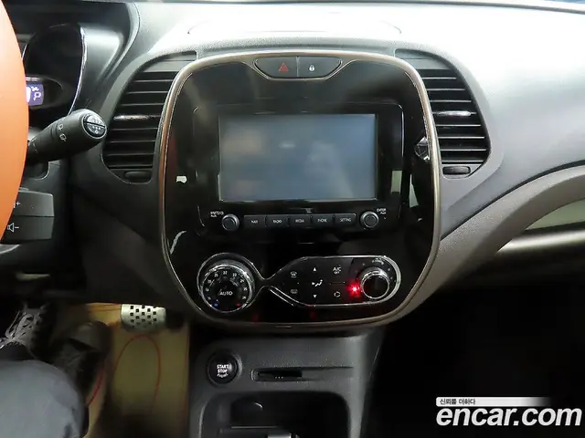 Renault (Samsung) QM3 2017 1.5 автомат (гидро), миниатюра 12