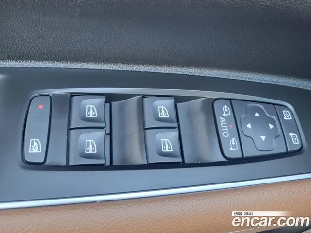 Renault (Samsung) QM6 2023 2.0 автомат (гидро), миниатюра 5