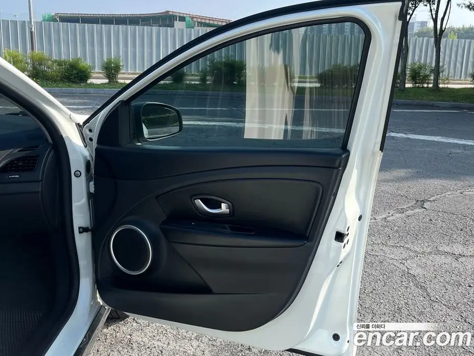 Renault (Samsung) SM3 2013 1.6 автомат (гидро), фото 15
