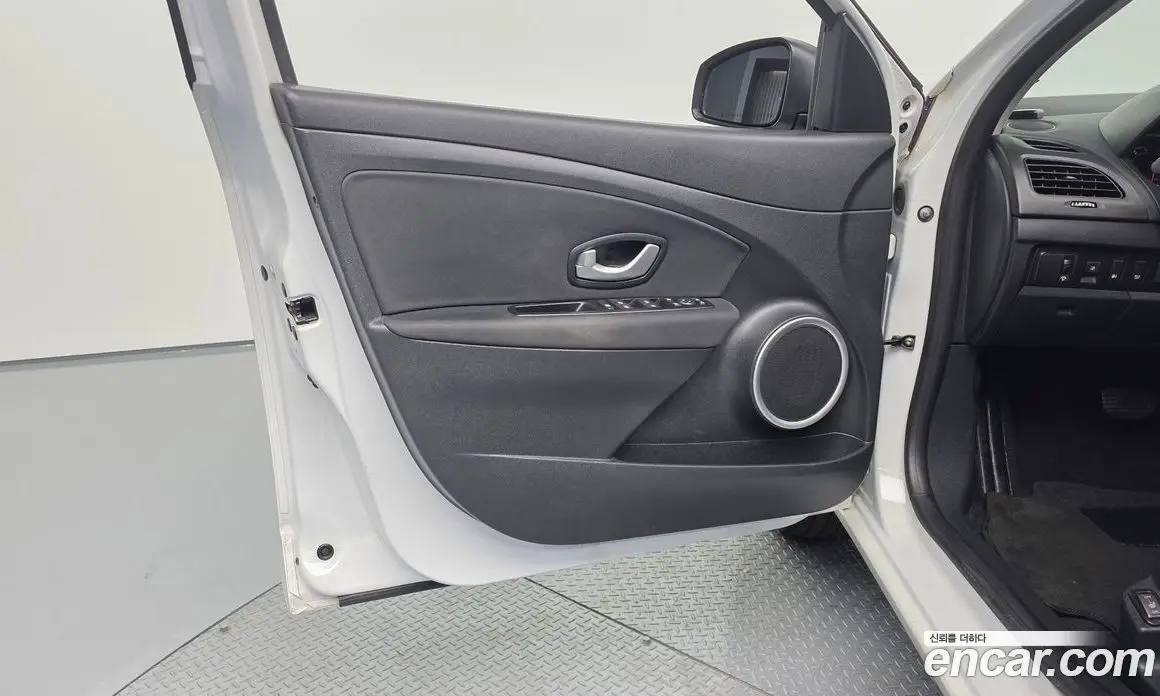 Renault (Samsung) SM3 2015 1.6 автомат (гидро), фото 14