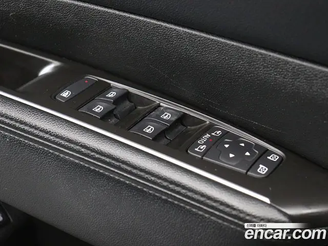 Renault (Samsung) SM6 2017 2.0 автомат (гидро), миниатюра 12