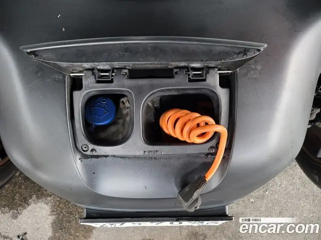 Renault (Samsung) Twizy 2019 0.1 автомат (гидро), миниатюра 7