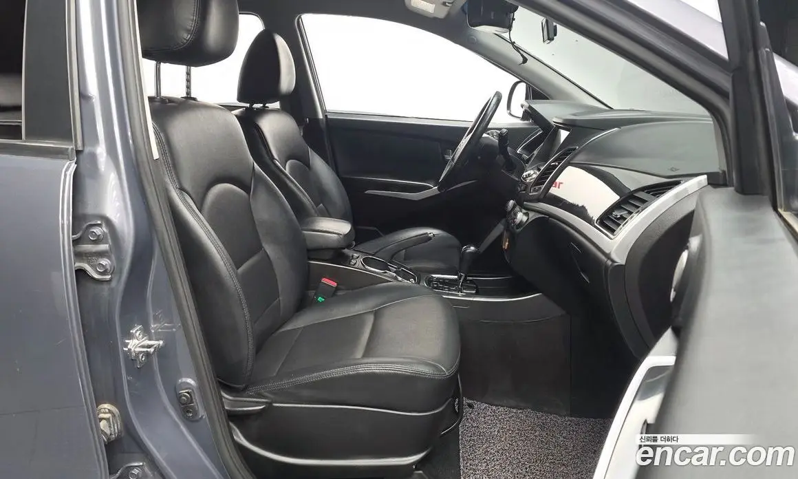 SsangYong Korando 2017 2.2 автомат (гидро), фото 11