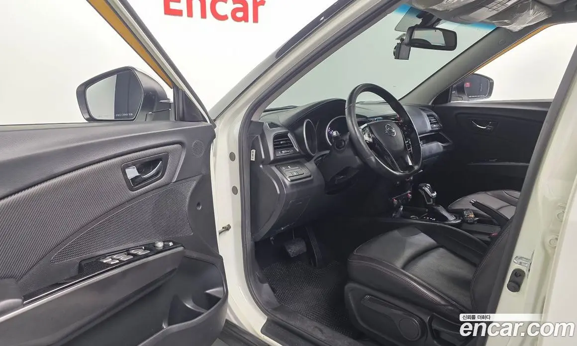 SsangYong TIBOLI 2019 1.6 автомат (гидро), фото 13