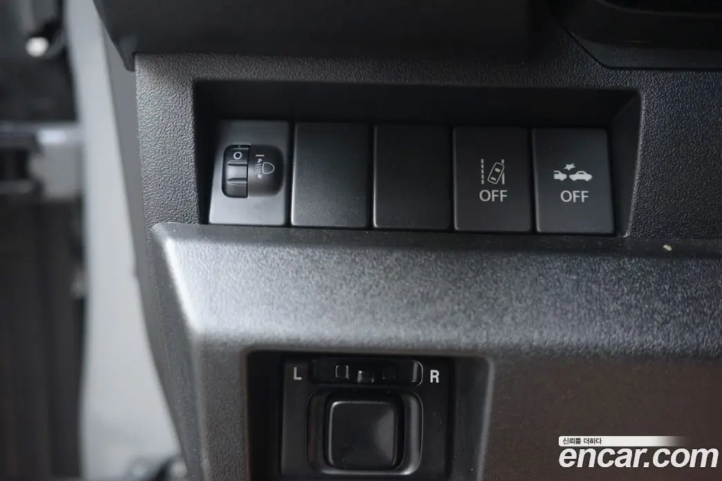 Suzuki Jimny 2019 1.5 автомат (гидро), фото 15