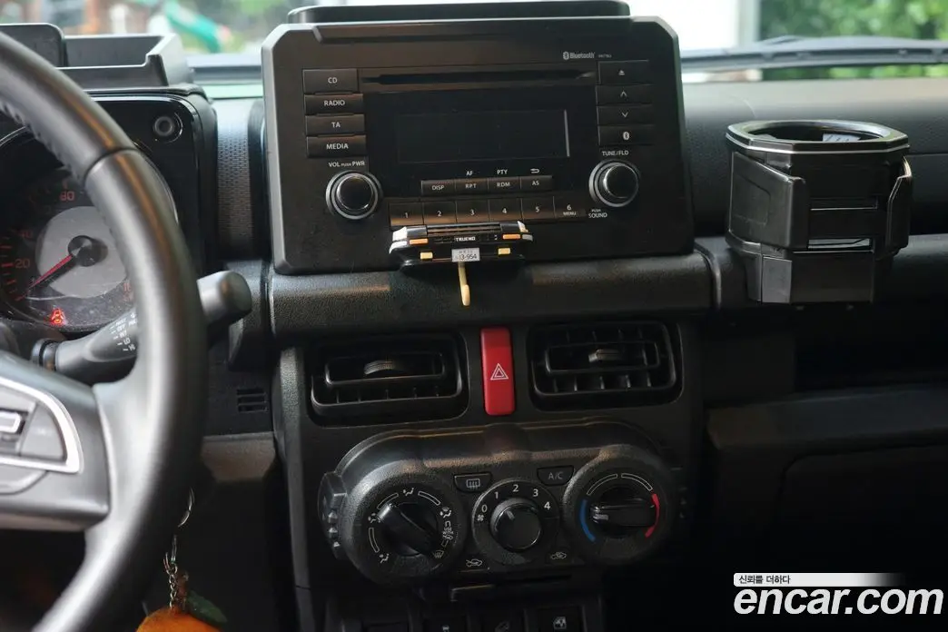 Suzuki Jimny 2019 1.5 автомат (гидро), фото 17