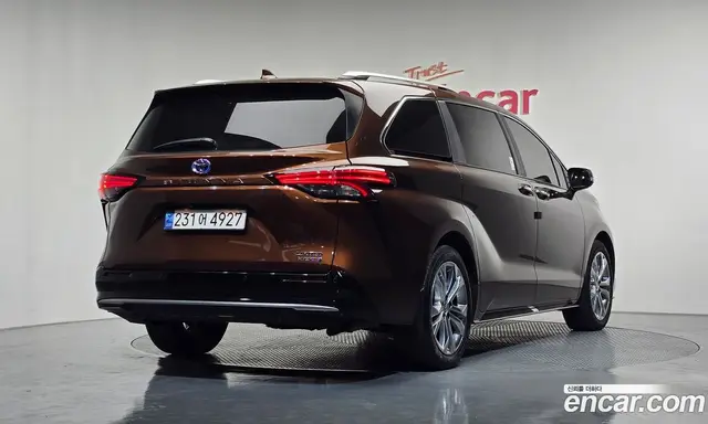 Toyota Sienna 2023 2.5 автомат (гидро), миниатюра 2 Toyota Sienna 2023 2.5 автомат (гидро), миниатюра 2