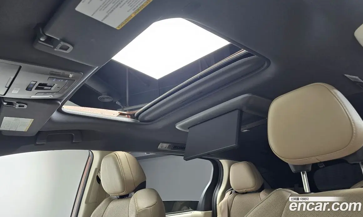 Toyota Sienna 2023 2.5 автомат (гидро), фото 19 Toyota Sienna 2023 2.5 автомат (гидро), фото 19