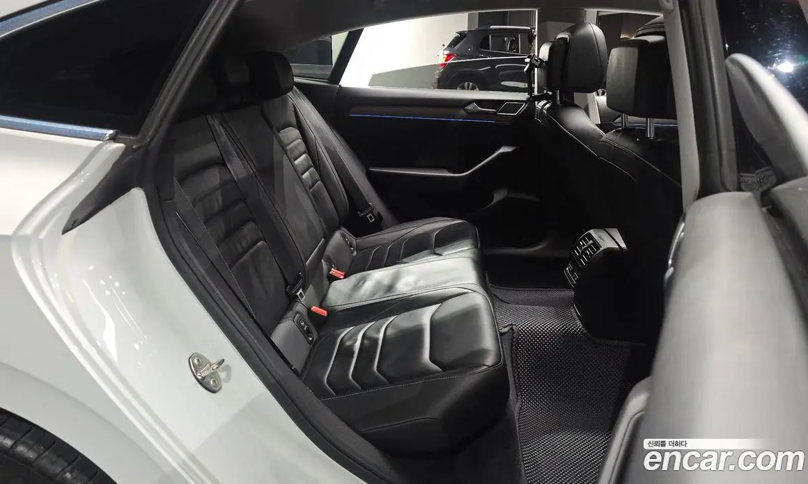 Volkswagen Arteon 2019 2.0 автомат (гидро), фото 17