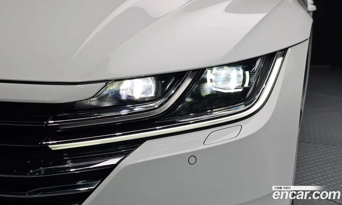 Volkswagen Arteon 2019 2.0 автомат (гидро), фото 8