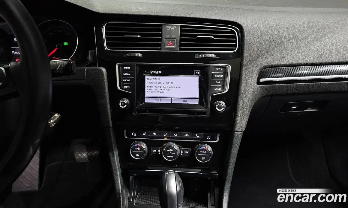 Volkswagen Golf 2015 2.0 автомат (гидро), фото 14