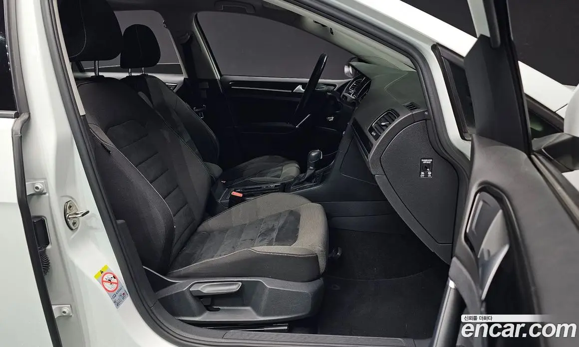 Volkswagen Golf 2015 2.0 автомат (гидро), фото 10