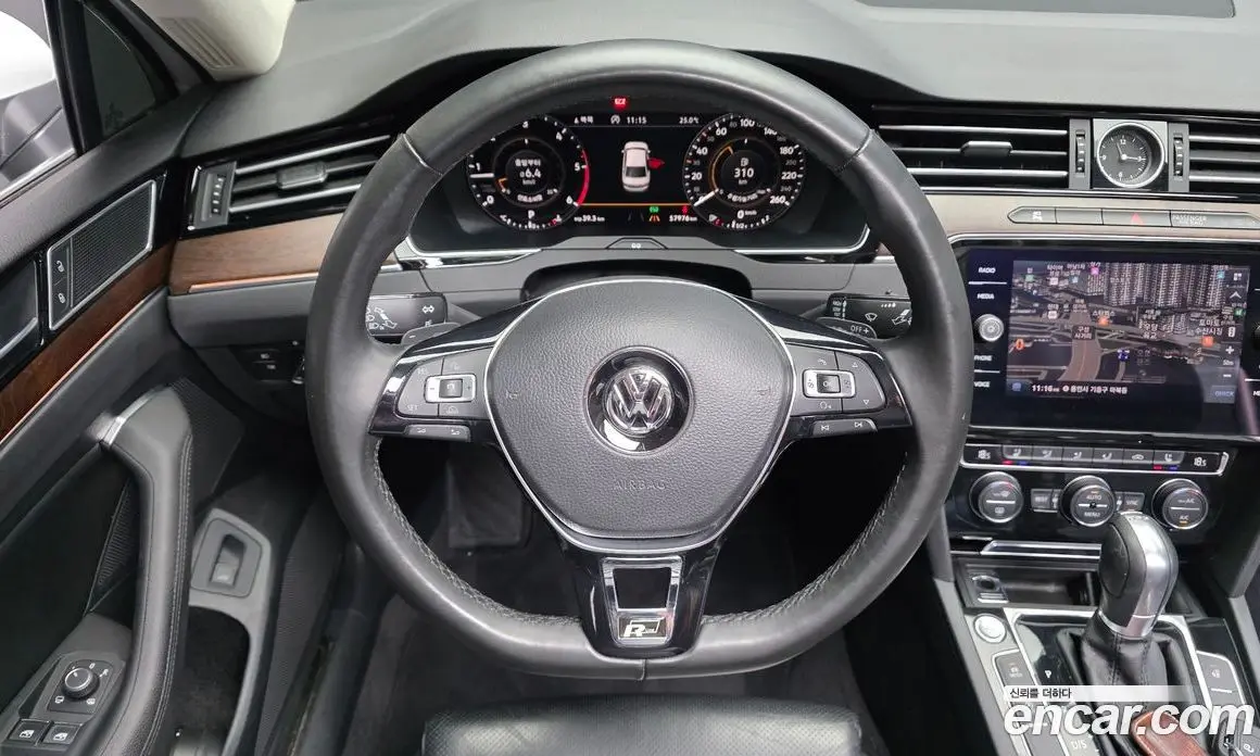 Volkswagen Passat 2018 2.0 автомат (гидро), фото 20