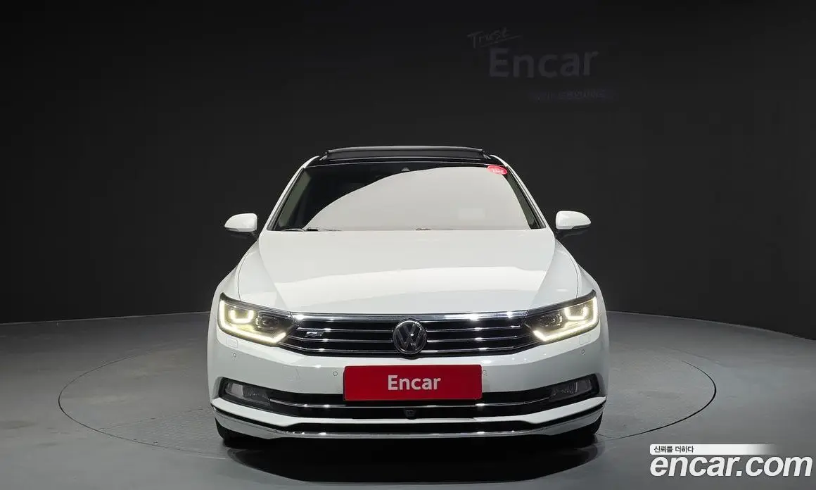 Volkswagen Passat 2018 2.0 автомат (гидро), фото 3