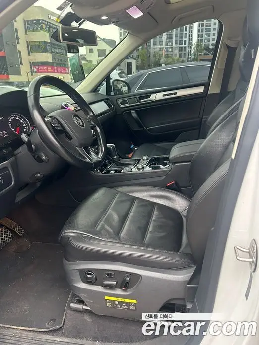 Volkswagen Touareg 2015 3.0 автомат (гидро), фото 10