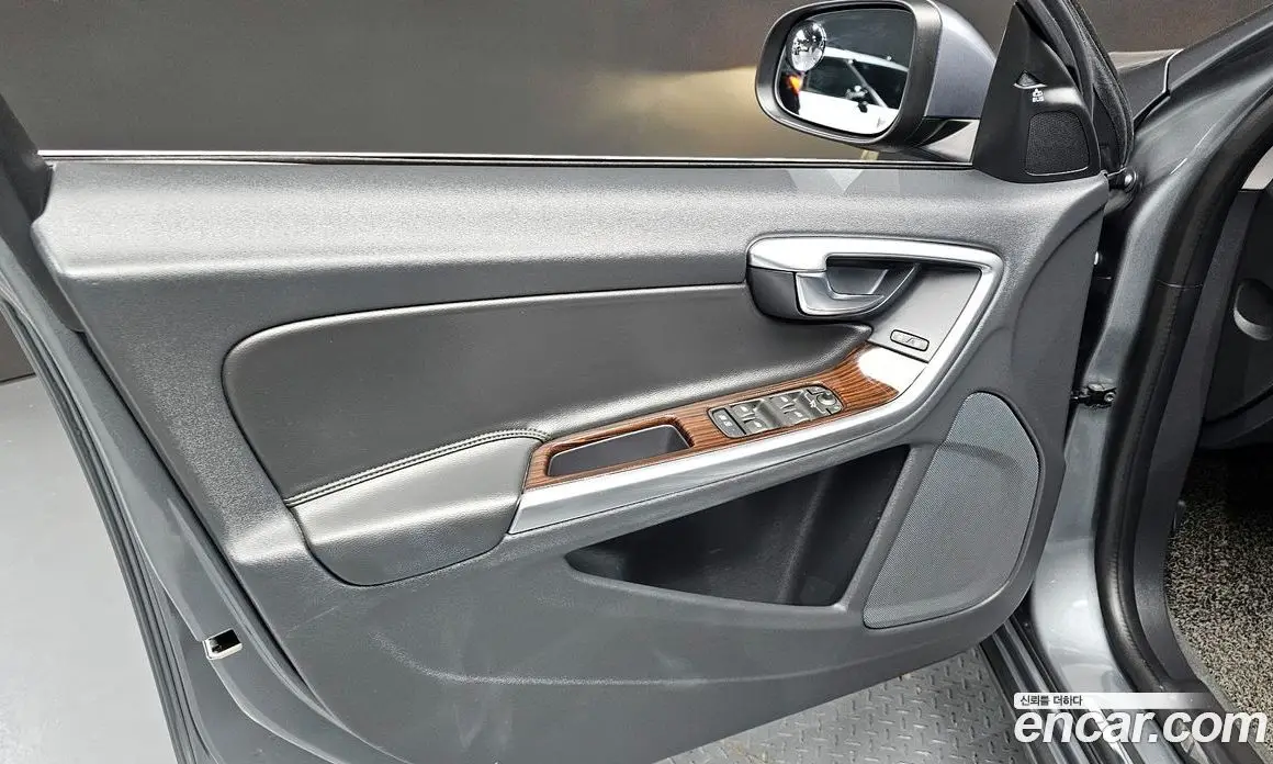 Volvo S60 2018 2.0 автомат (гидро), фото 13